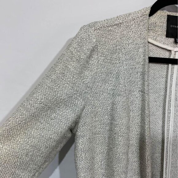 Dynamite woman’s neutral cardigan coat. Poly/spandex blend. Size small. Pockets. - Picture 4 of 10